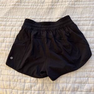 Lululemon Hotty Hot Black Shorta